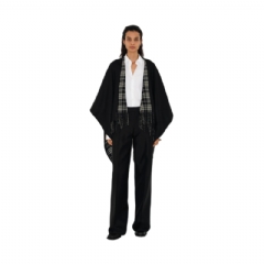 Burberry Women Reversible Check Wool Cape Black/calico 80952551