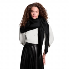 Louis Vuitton Women Evermore Shawl Black M77372