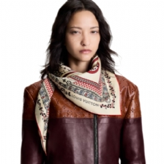 Louis Vuitton Women LV Medieval Flowers Square 90 M97871